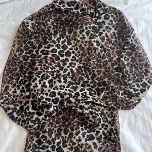 Urban Outfitters mesh leopard print longleave turtleneck size small